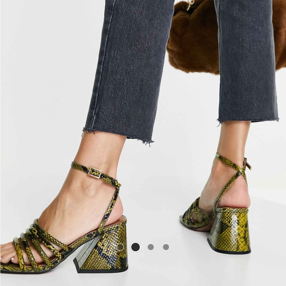 New ASOS snake block heel sandals - Picture 3 of 8
